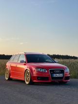 Audi RS4 4.2 quattro Avant -