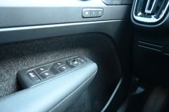 Fahrzeugabbildung Volvo XC40 T5 AWD Autom. R-Design INTRO*360°*PANO*ACC*