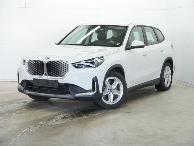 BMW iX1 xDrive30  Head-Up DAB LED RFK Komfortzg.