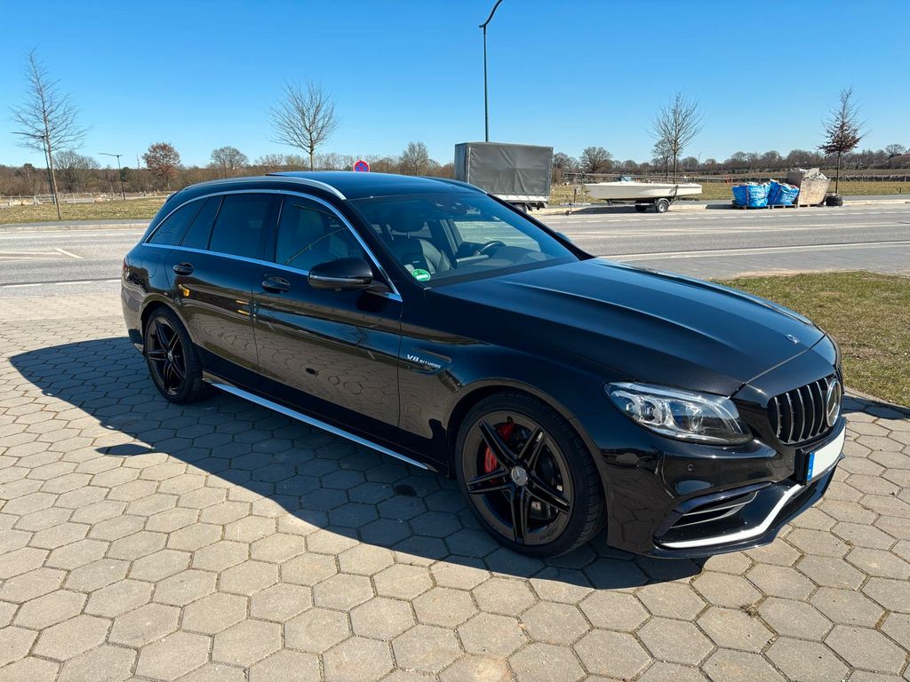 Mercedes-Benz C 63 AMG