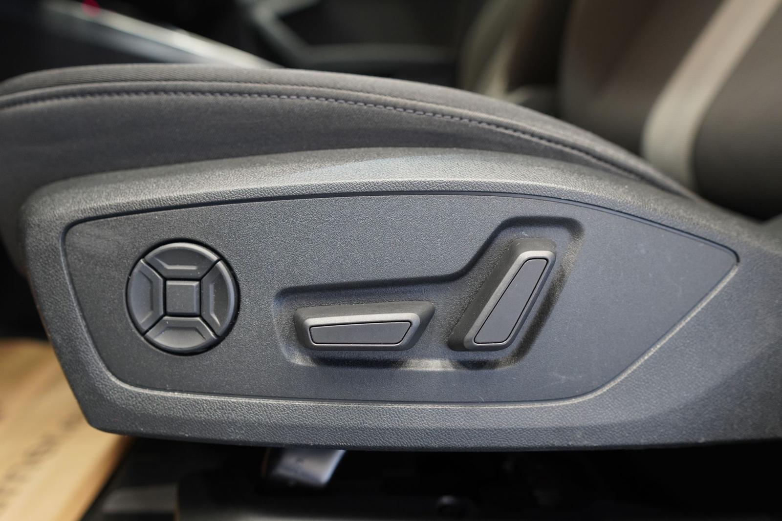 Audi A3 SB 30 TFSI S-tr. "SITZH*NAVI*VIRTUAL*AVV*L, миниатюра 16