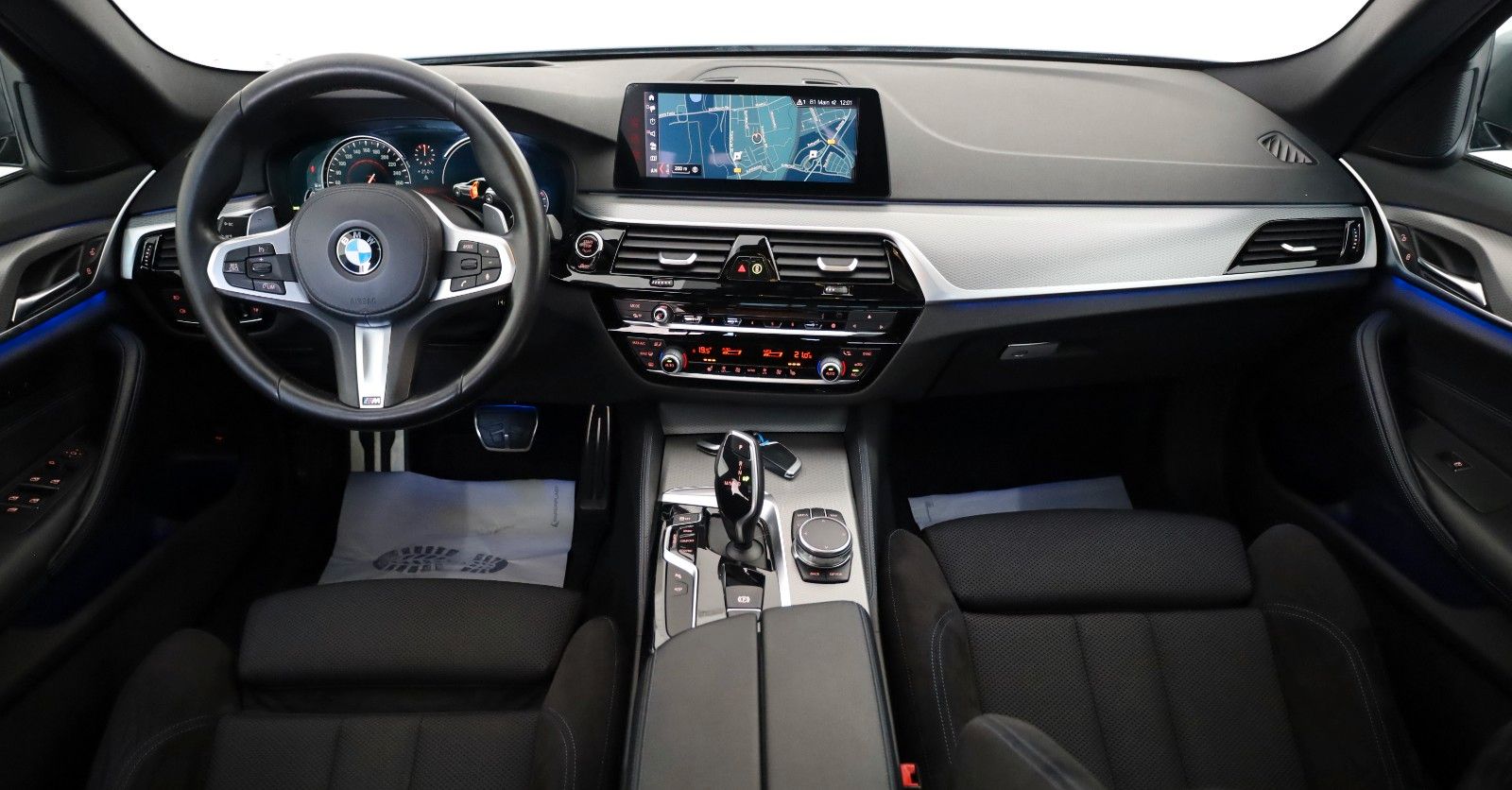 Fahrzeugabbildung BMW 530d xDrive Touring M Sport PanDach,HUD,el.AHK