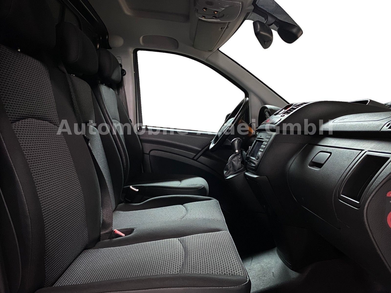 Fahrzeugabbildung Mercedes-Benz Vito 116 CDI lang Automatik COMAND+XENON (3664)