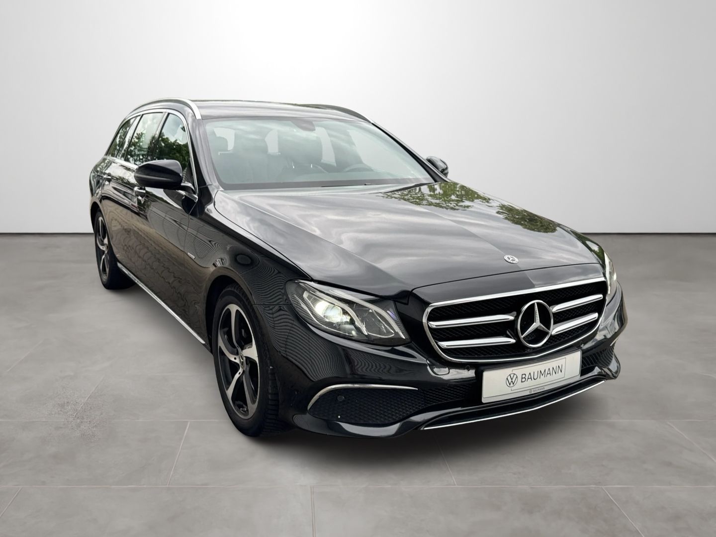 E 220 Avantgarde * NAVI*LED*AHK*