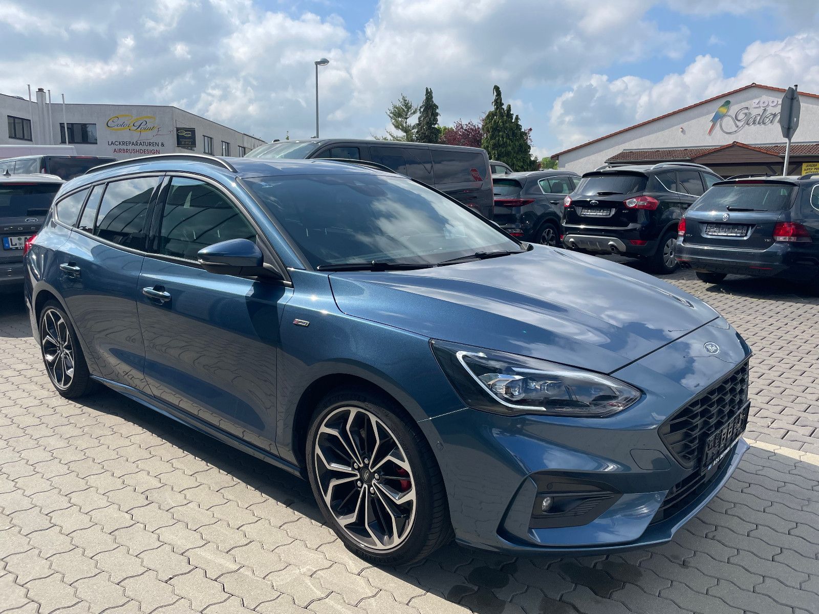Fahrzeugabbildung Ford Focus ST-Line X Hybrid, tot.W.Ass., Abstandstemp