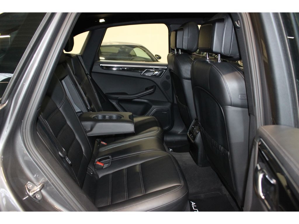 Fahrzeugabbildung Porsche Macan S Diesel Sport Chrono 2.Hand*Pano*Bose
