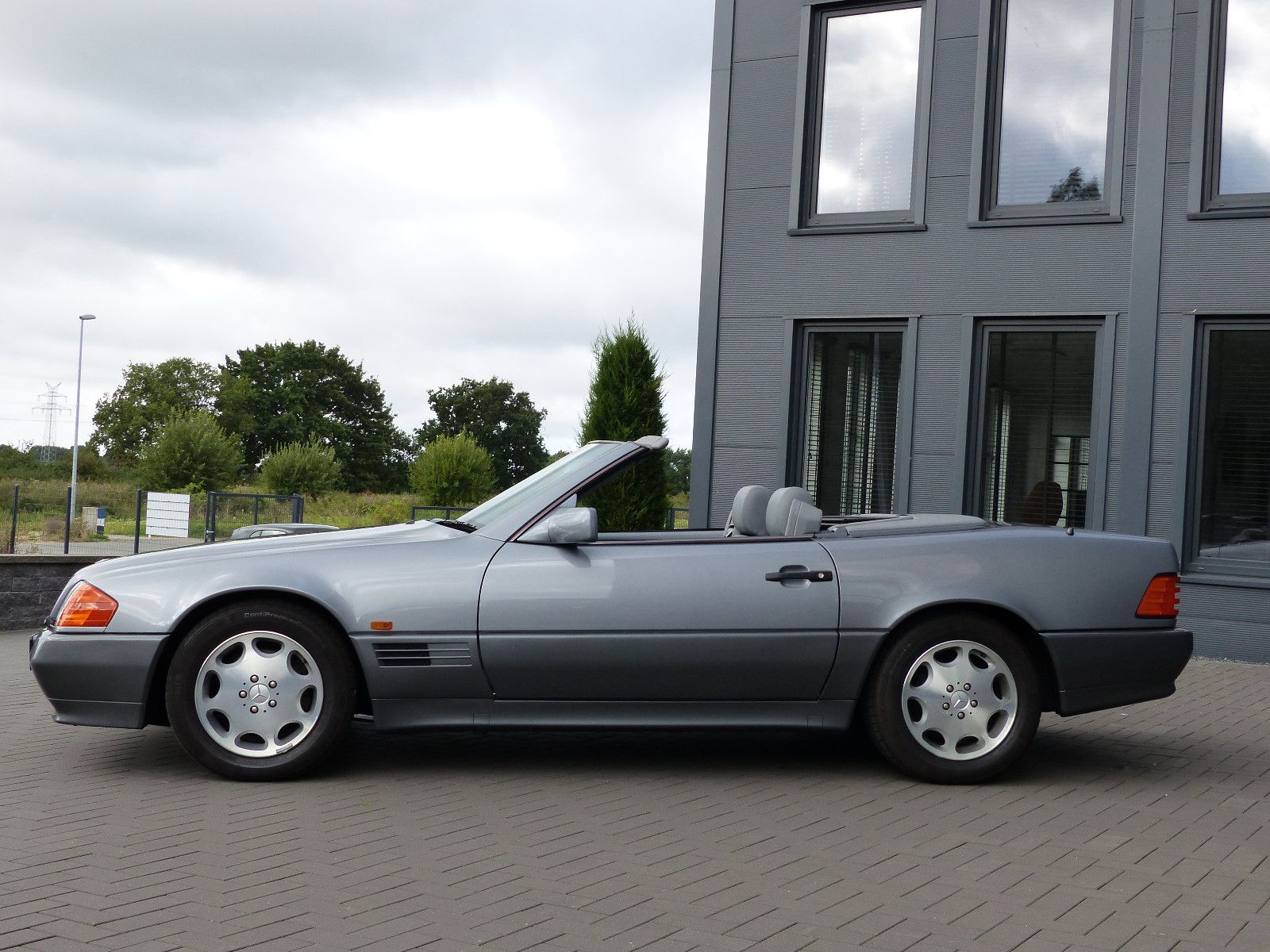 Fahrzeugabbildung Mercedes-Benz 500 SL W 129 *55000 KM*