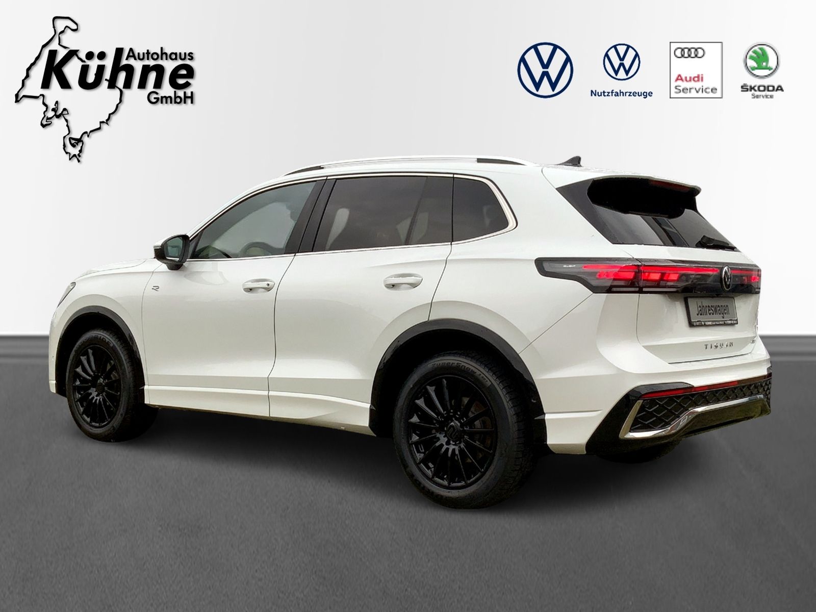 Tiguan R-Line 1,5l eTSI IQ.LIGHT,PANO,STHZ.