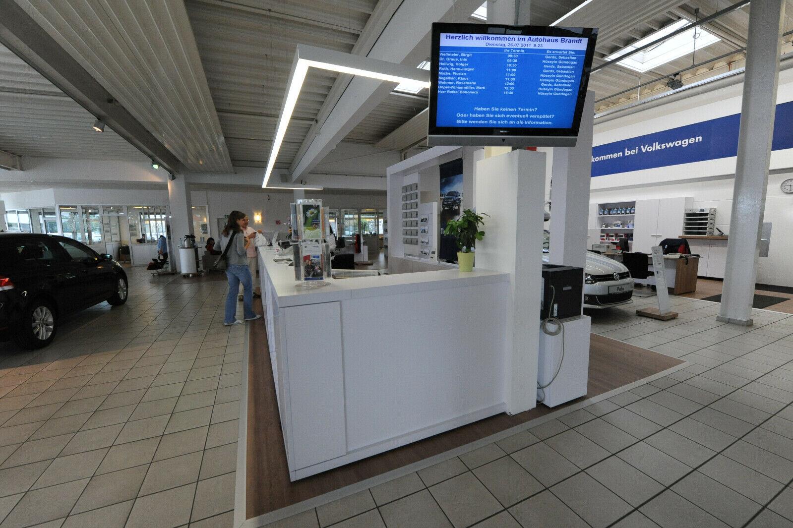 showroom-image-main