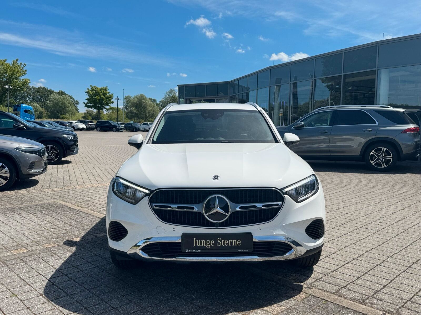 Mercedes-Benz GLC 220 d 4M AVANTGARDE AHK Distronic RüCam LED imagem 2