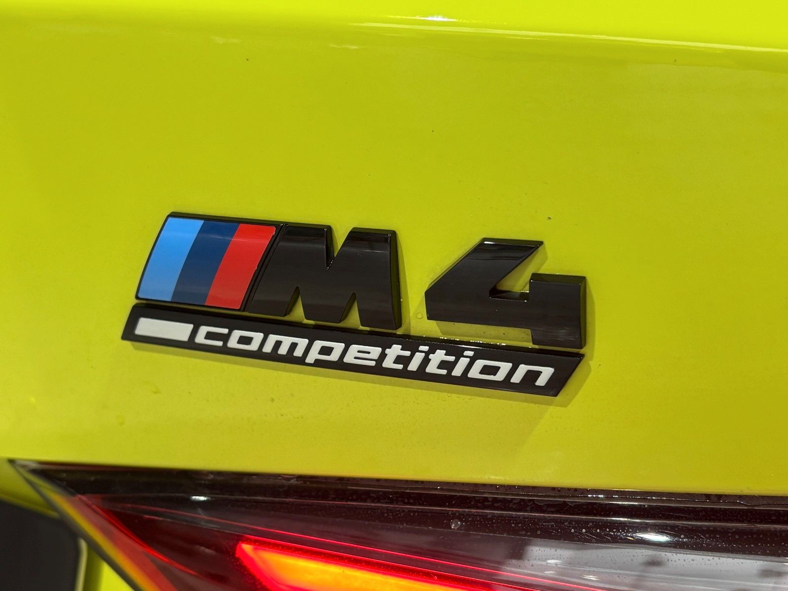 Fahrzeugabbildung BMW M4 Competition *M-Perf.PartsCarbon*HUD*360°KAM