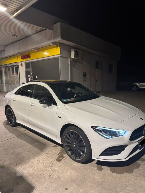 Image of Mercedes-Benz CLA 250