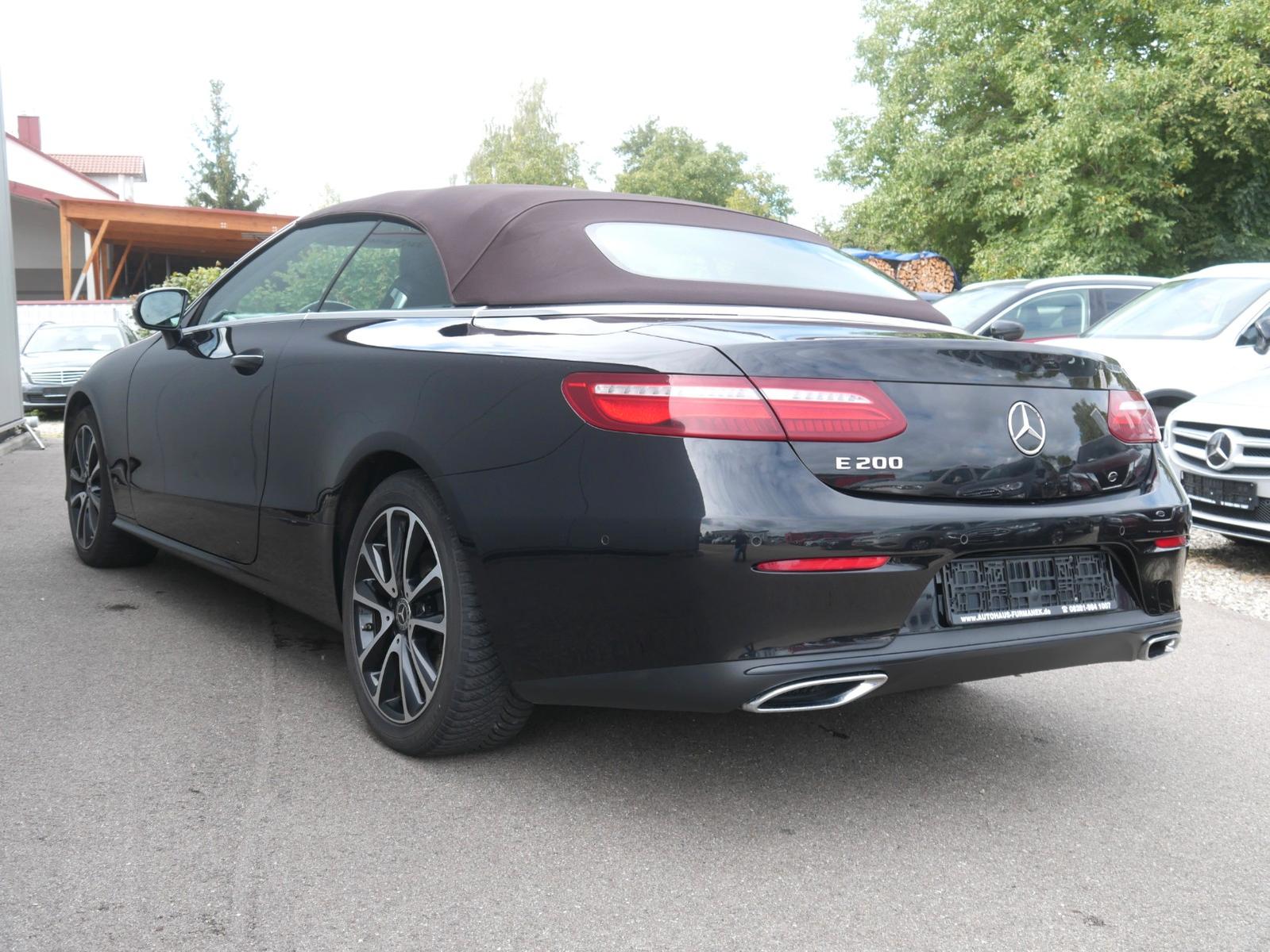 Mercedes-Benz E 200 Cabrio Avantgarde NAVI/LED/PDC/NIGHT