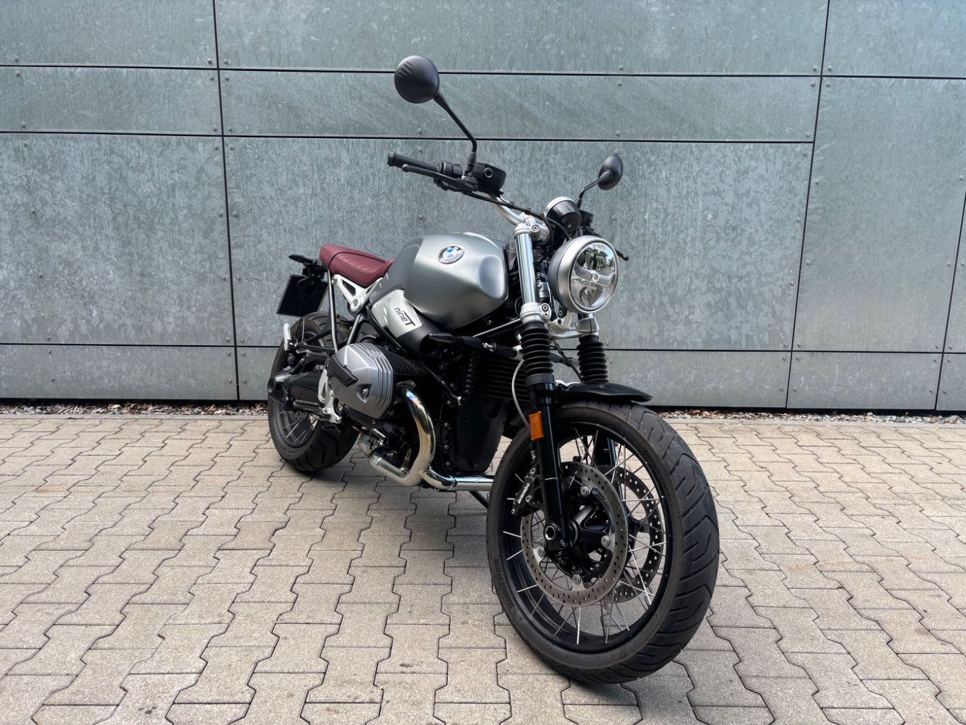 Fahrzeugabbildung BMW R nine T Scrambler