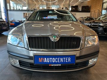 Skoda Octavia *TÜV0328*SCHECKHEFT*TEMPO*AHK*KLIMA*PDC