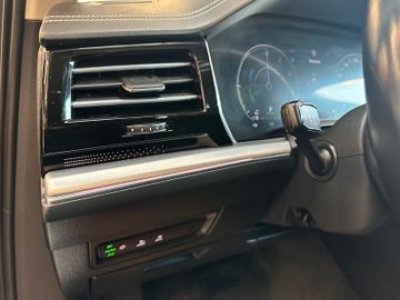 Volkswagen Touareg 4Motion eHybrid *1.Hand*HeadUP*Voll*