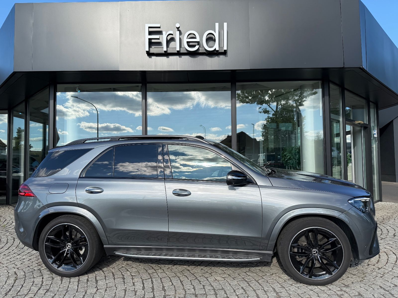 Mercedes-Benz GLE 350 de 4M AMG Keyless, Pano, 360, Night, 22, imagem 2