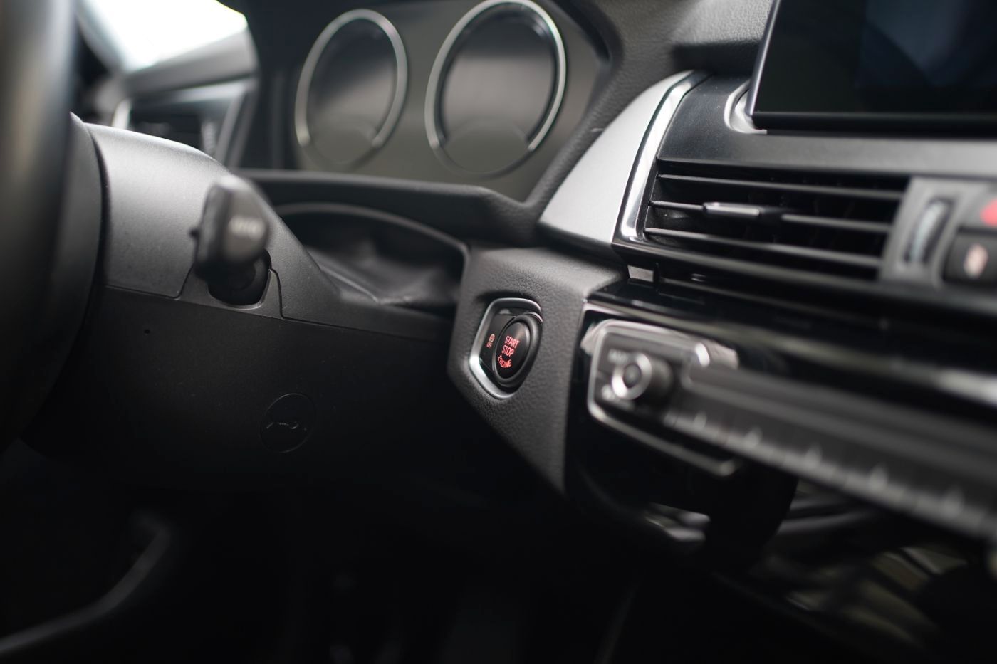 Fahrzeugabbildung BMW 216d Gran Tourer +Driving Assist+Parkassist+AHK+