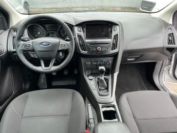Ford Focus - 8