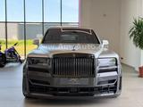 Rolls-Royce Cullinan Black Badge Novitec Overdo. RR Garantie - graue Rolls-Royce Cullinan