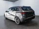 Mercedes-Benz B 200 PROGRESSIVE SPUR AHK DISTR KAMERA PDC SHZ - Mercedes-Benz B 200 mit Benzin-Antrieb: Automatik