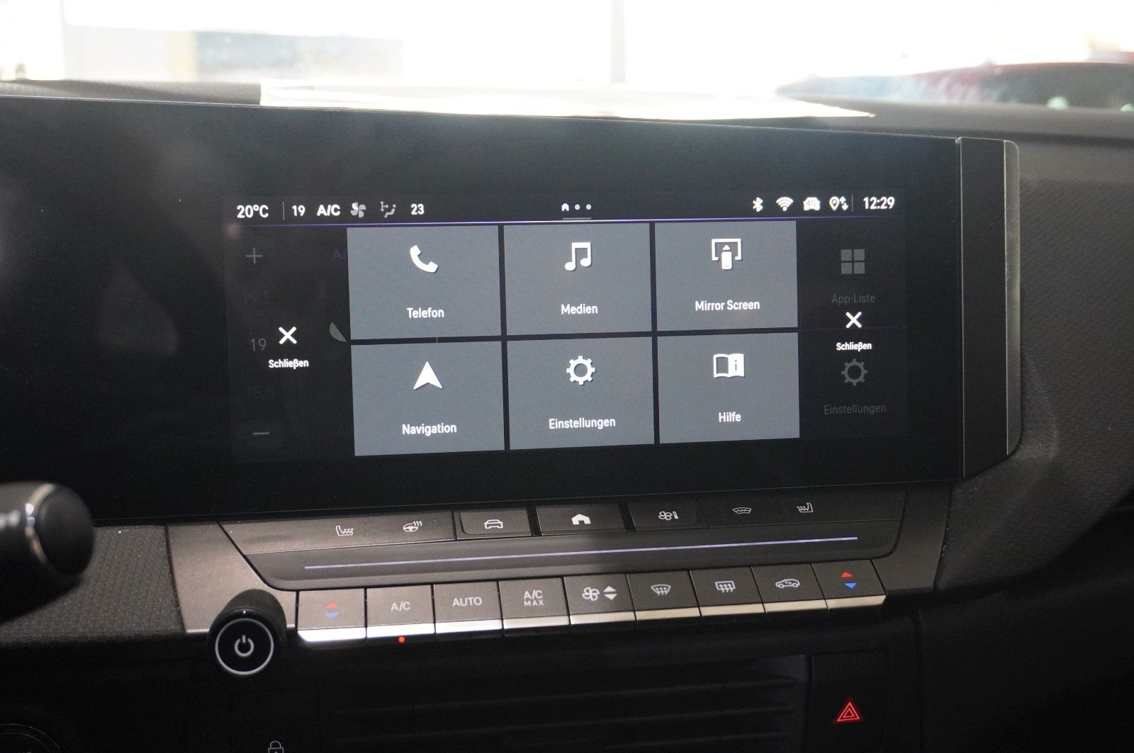 Fahrzeugabbildung Opel Astra L ST 1.2T ULTIMATE NAVI/LED/360°/PANO/DAB+