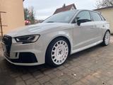 Audi RS3 2.5 TFSI S tronic quattro Sportback - - Audi RS3 mit Benzin-Antrieb: Sportwagen
