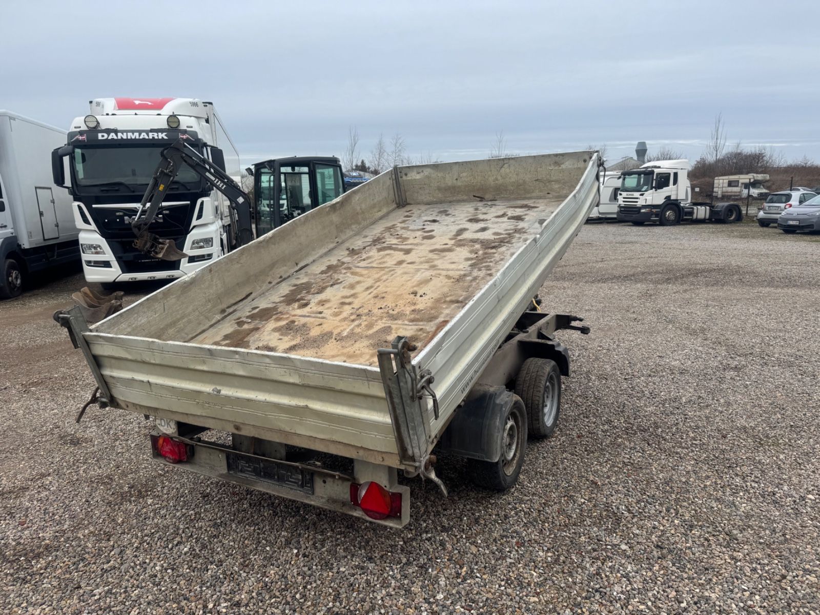 Fahrzeugabbildung Humbaur HTK 3500