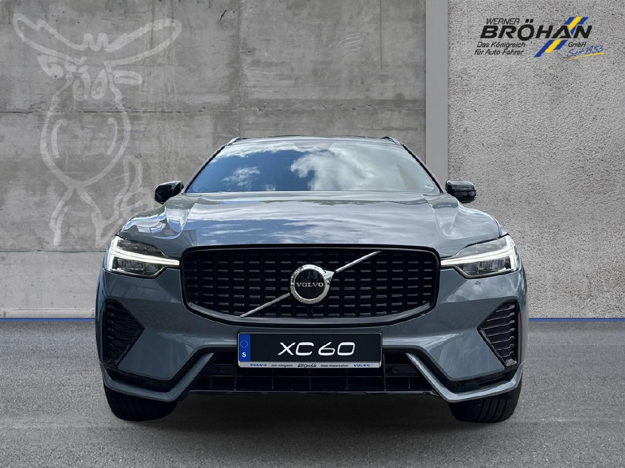 Fahrzeugabbildung Volvo XC60 B4B Plus Dark 2WD