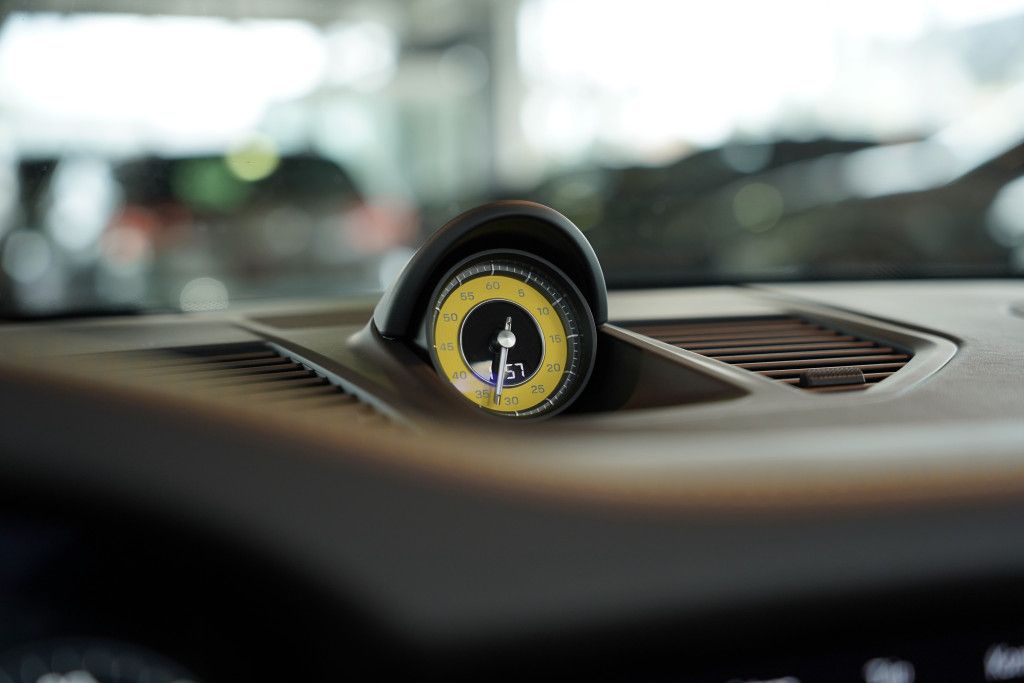 Porsche 992