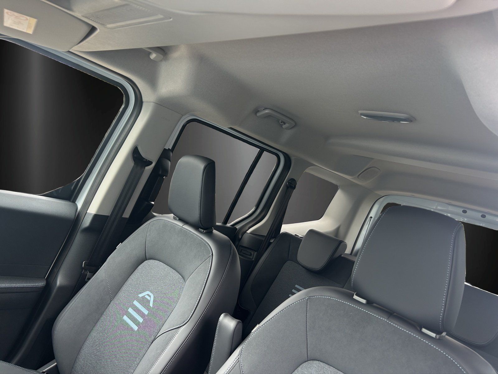 Fahrzeugabbildung Ford Tourneo Courier Active