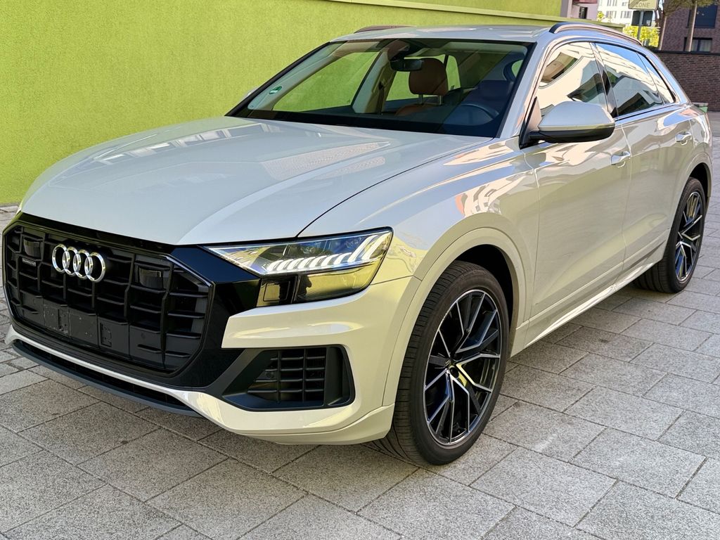 Image of Audi Q8