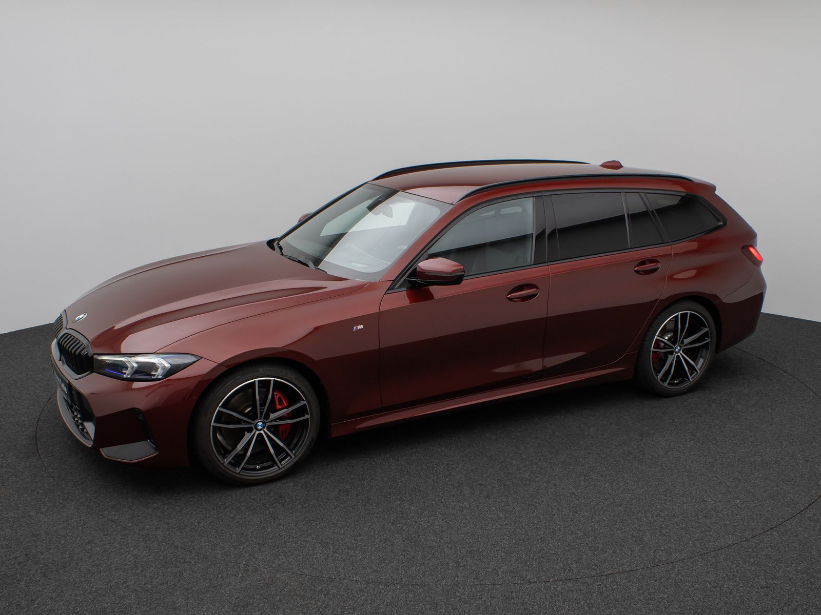 Fahrzeugabbildung BMW 320d M Sport Kamera HUD DAB H/K Komfort 19Zoll