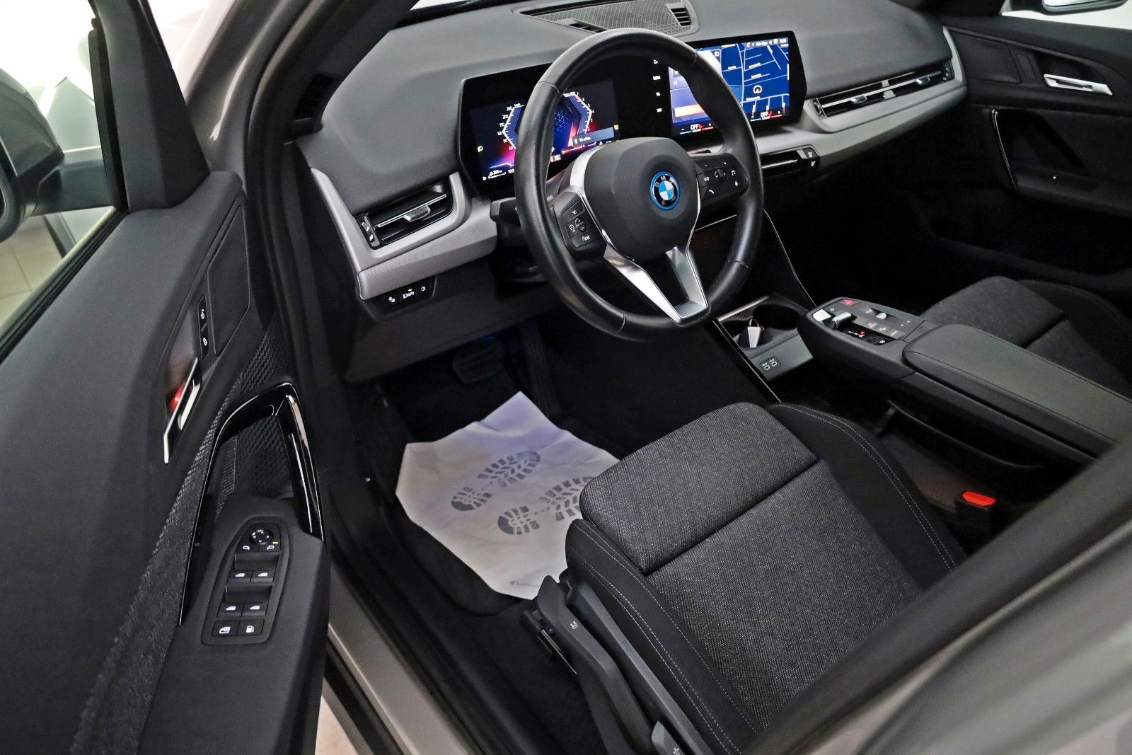 Fahrzeugabbildung BMW X1 xDrive 25 e,Navi,LED,SH,Kamera,Carplay,DAB