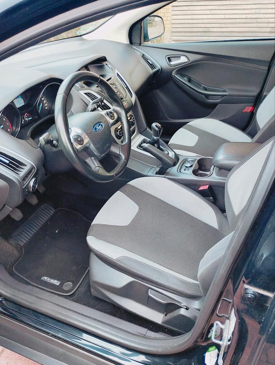 Ford Focus 2013 — photo 7