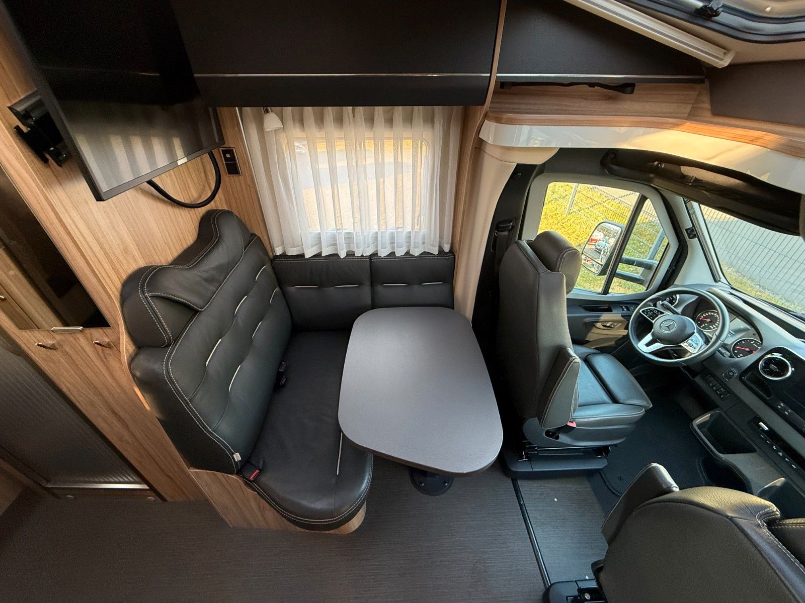 Fahrzeugabbildung HYMER / ERIBA / HYMERCAR MLT 570 Crossover V 6 190 PS