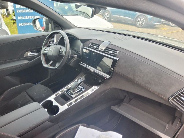 DS Automobiles DS7 BlueHDi 130 EAT8 Performance Line+ Anhängerk