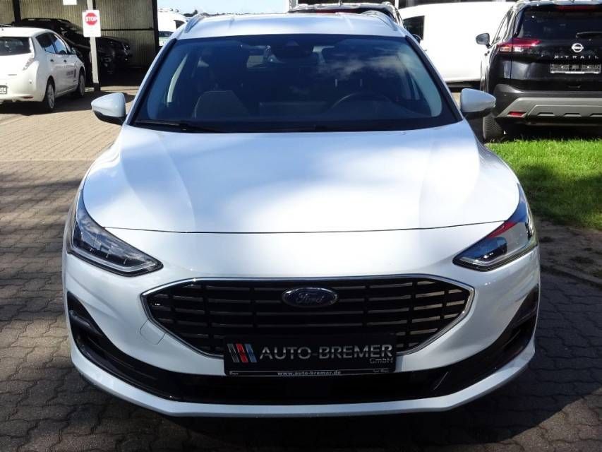 Fahrzeugabbildung Ford Focus Turnier 1.0 EcoBoost Mild-Hybrid Titanium