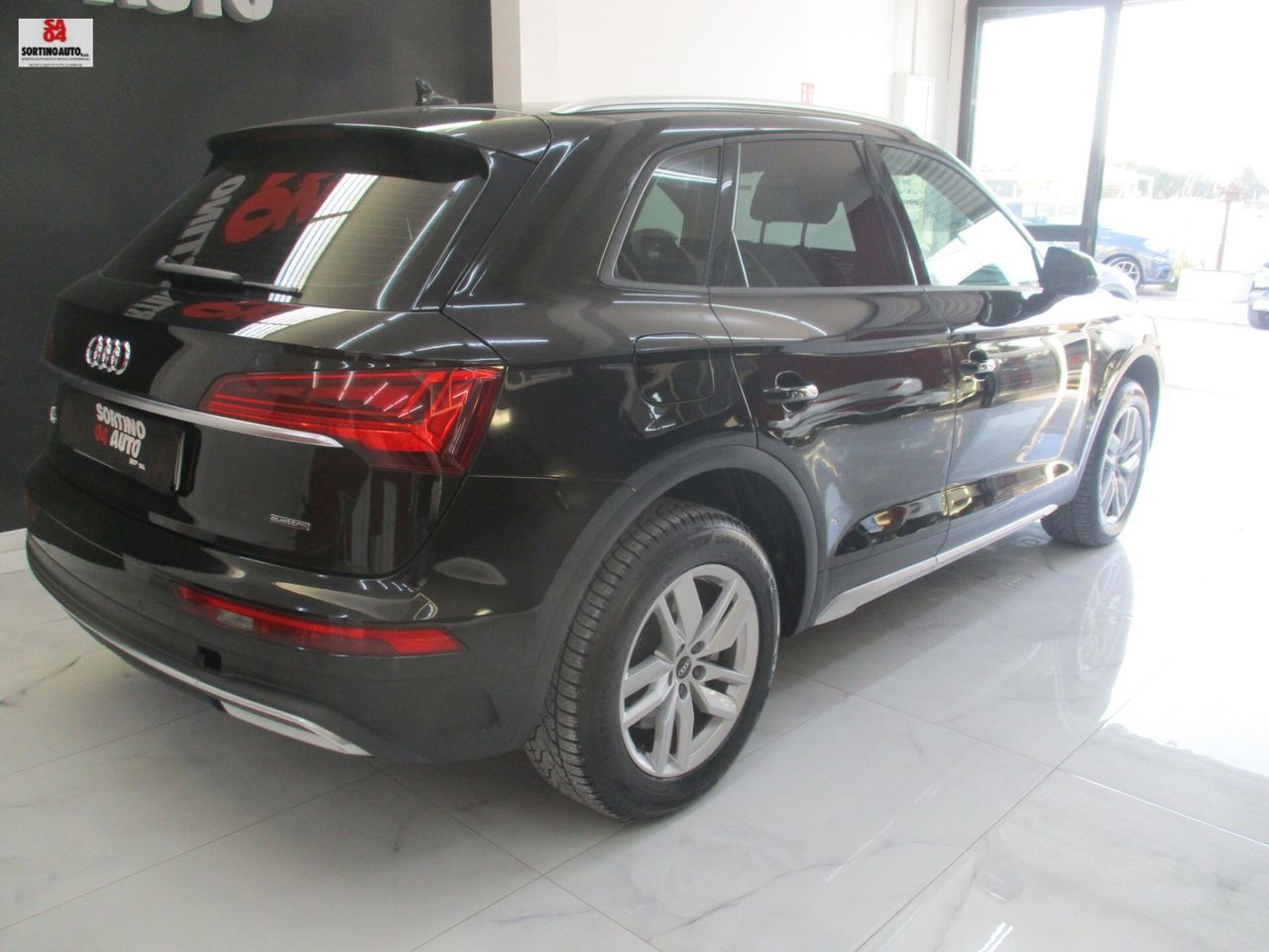 Audi Q5 40 TDI 204 CV quattro S tronic MHEV Busi imagem 2