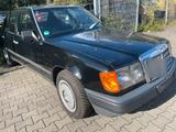 Mercedes-Benz E 230 bj 1986 H Kennzeichen - Mercedes-Benz E 230 in Bochum
