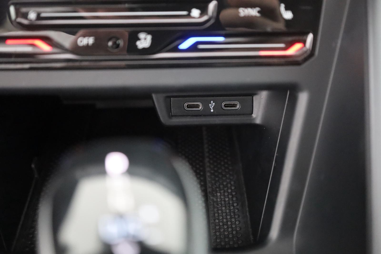 Volkswagen Taigo 1.0 TSI DSG R-Line LED Navi Schiebedach, миниатюра 13