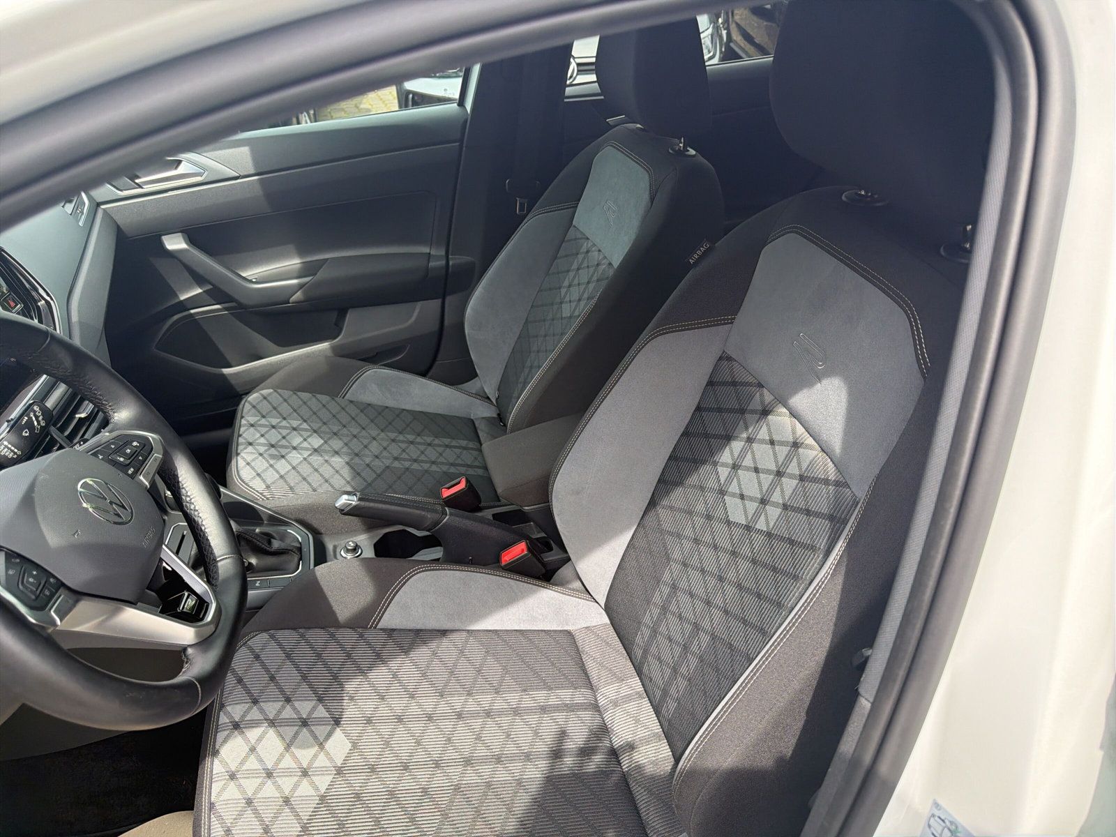 Polo R-Line TSI DSG Apple CarPlay Matrix R-Line