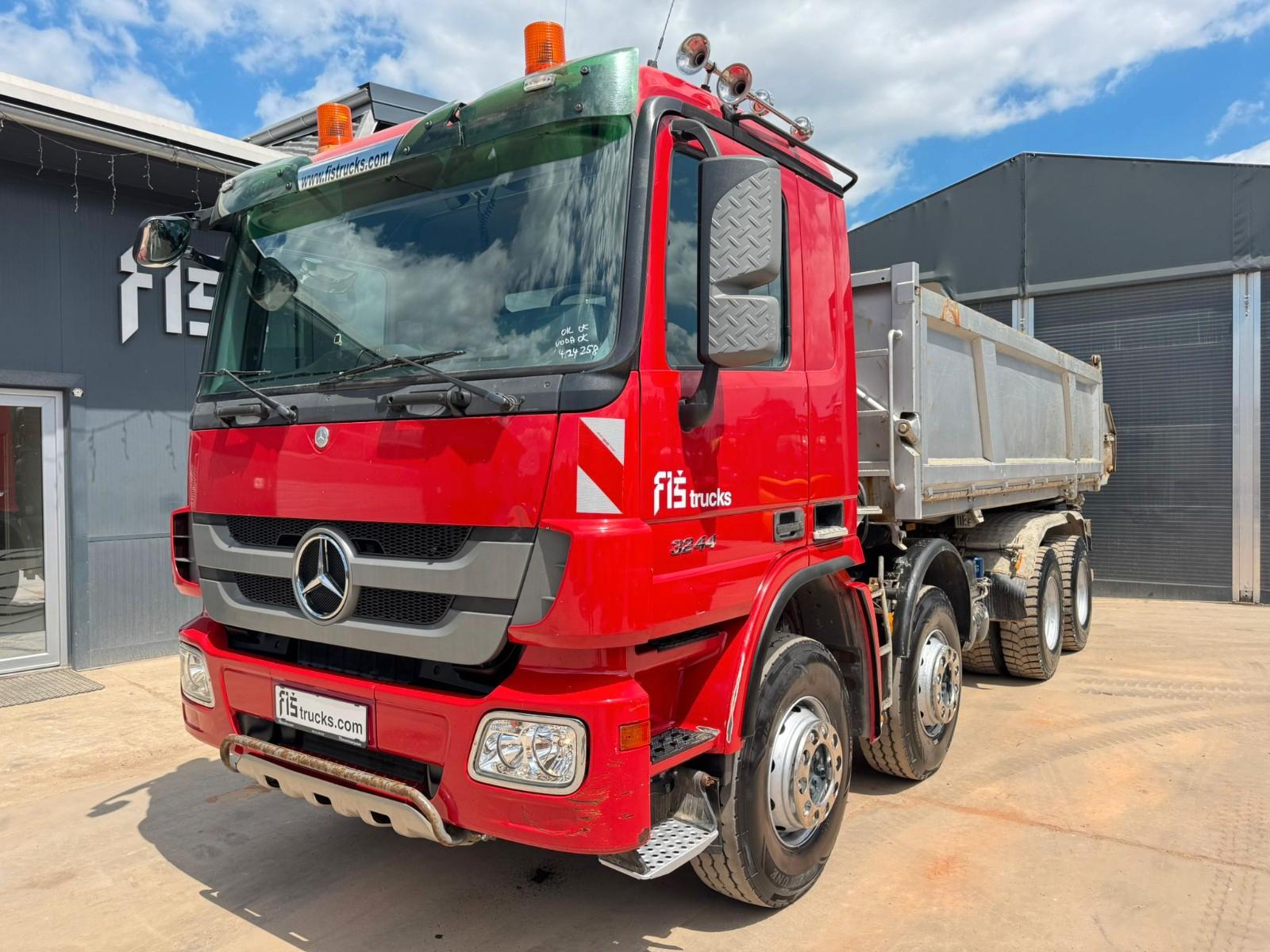 Mercedes-Benz ACTROS 3244 8X4 BORDMATIC - 3 pedal