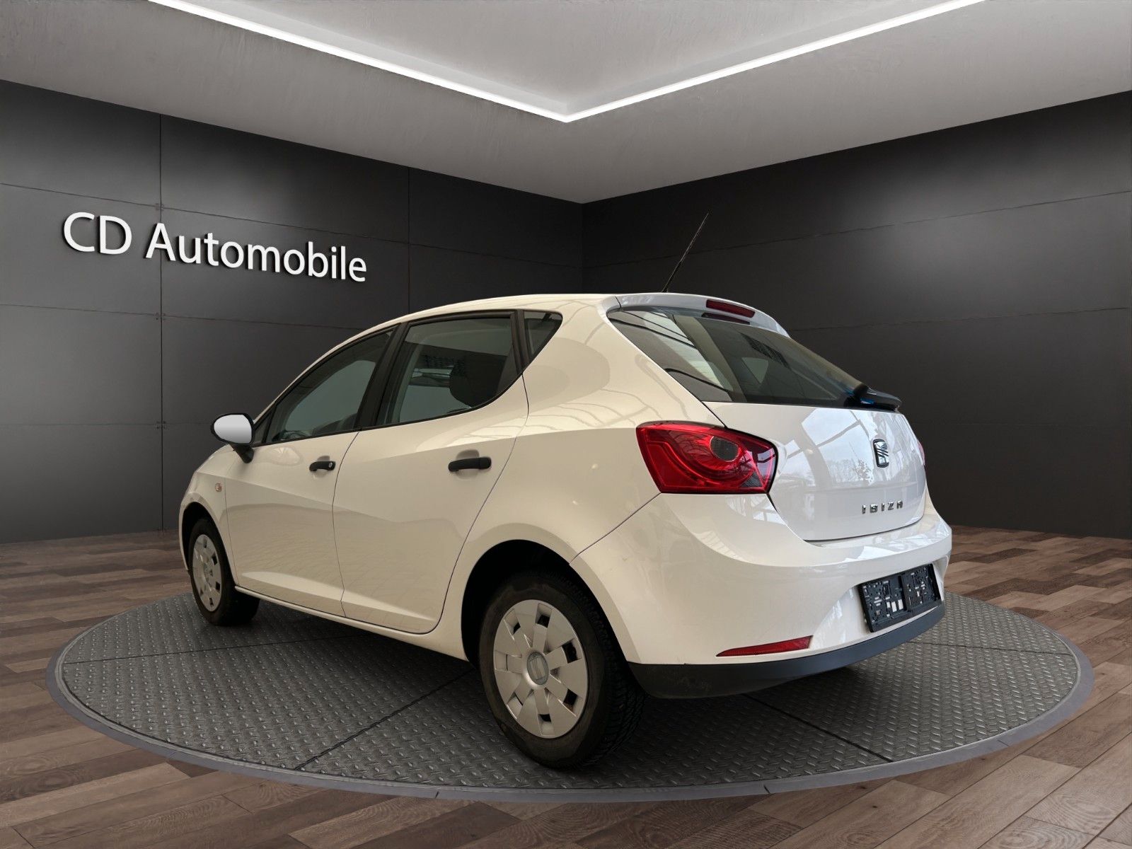 Fahrzeugabbildung SEAT Ibiza Lim. Reference/Klima/ TÜV Neu /