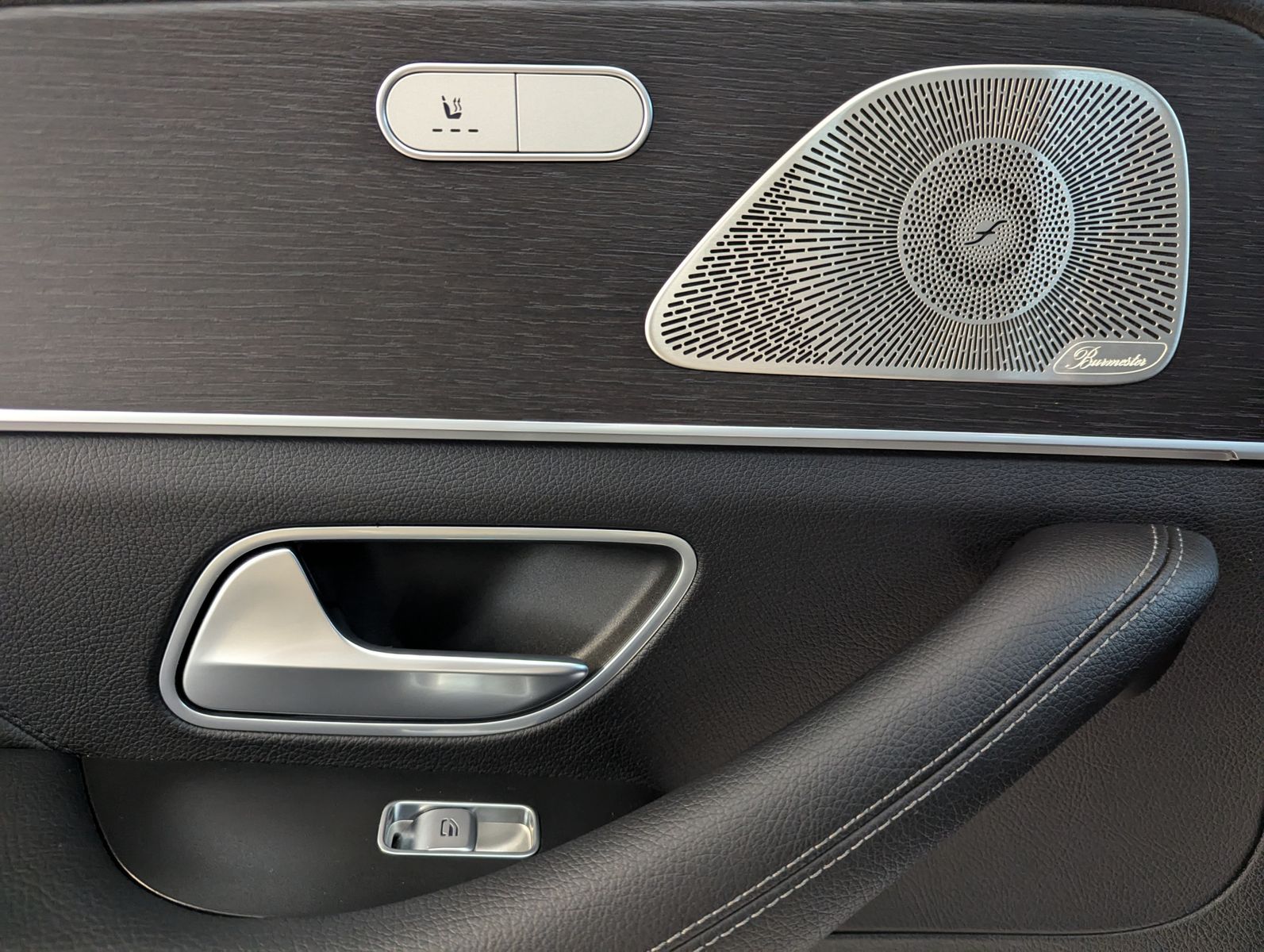 MERCEDES-BENZ GLE 400 d 4M AMG Pano Burmester Multibeam AHK 21 - Image 25