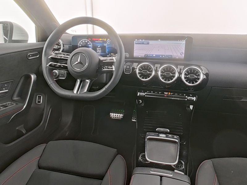 Mercedes-Benz A 250 e AMG|KAM|LED|PTS|SPIEGEL-P.|SHZ+LHZ|NAVI