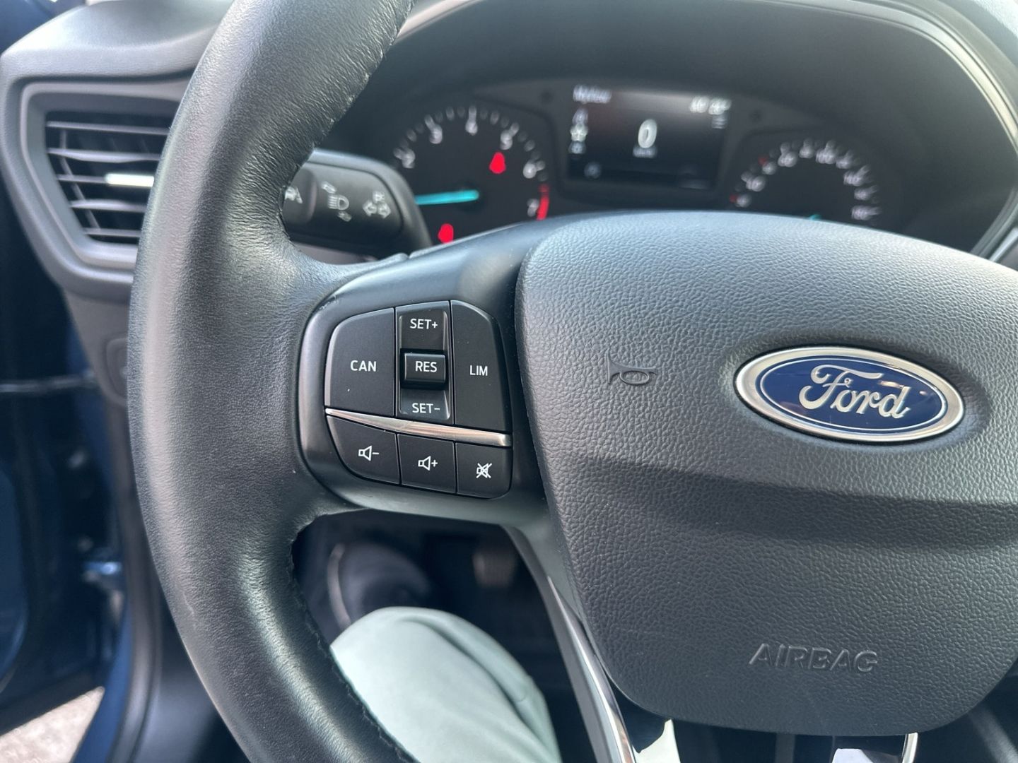 Fahrzeugabbildung Ford Focus Turnier + Sitzheizung +Lenkradheizung +Spu