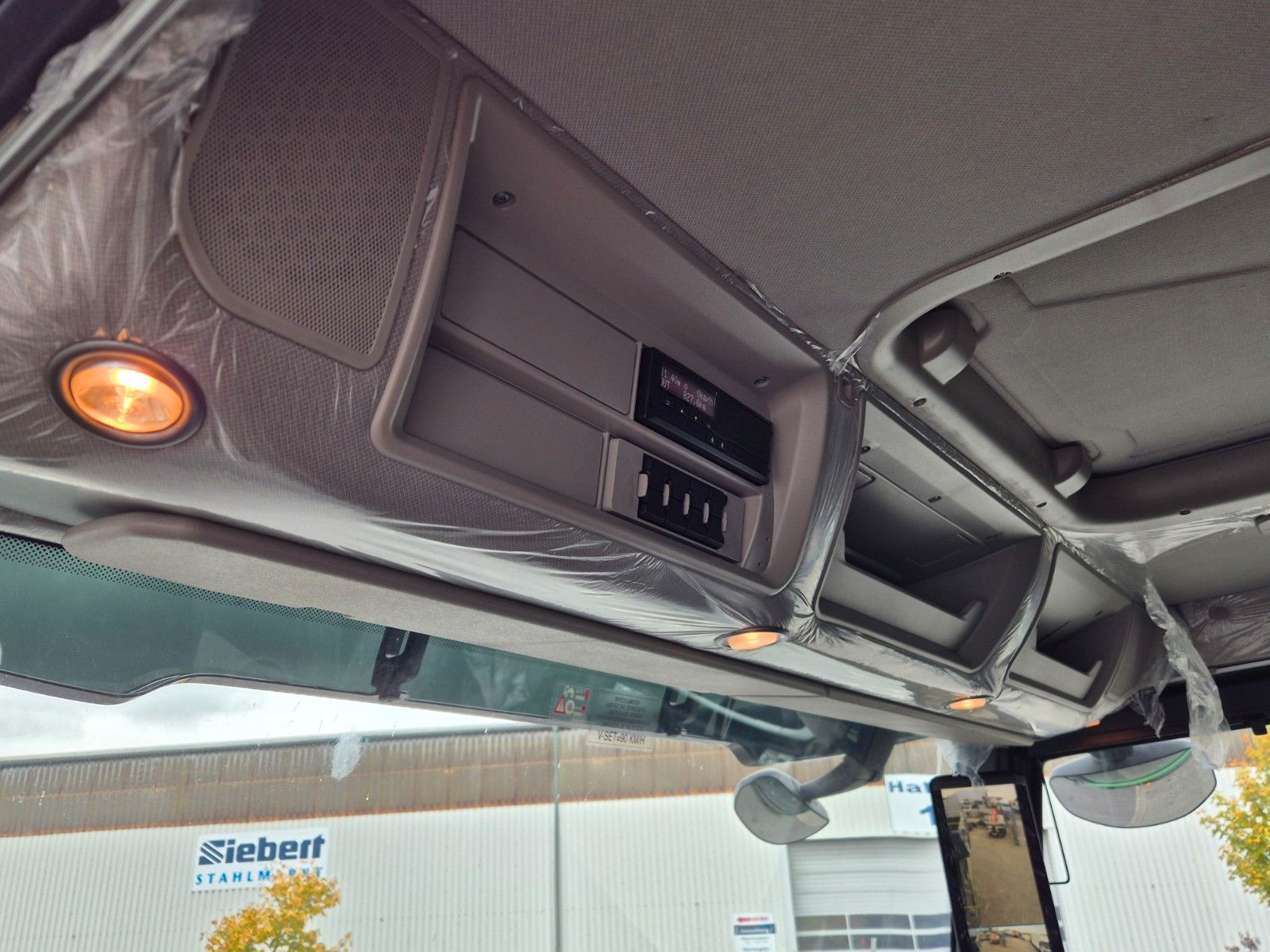 Fahrzeugabbildung Iveco AT300X54Z HR OFF Bordmatik AHK Intarder