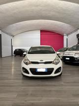 Kia Rio 1.1 CRDi WGT 3p. EX - Kia Rio: 1.3