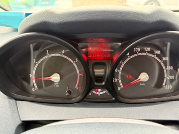 Bild 11 Ford Fiesta 3trg Champions Edition +KLIMA+AUX+SHZ+BT+